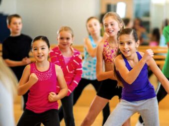 Waggle Dance Co - Team building choreography in dance lesson {{brizy_dc_image_alt entityId=