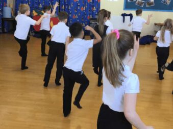 Waggle Dance Co - Primary school dance classes {{brizy_dc_image_alt entityId=